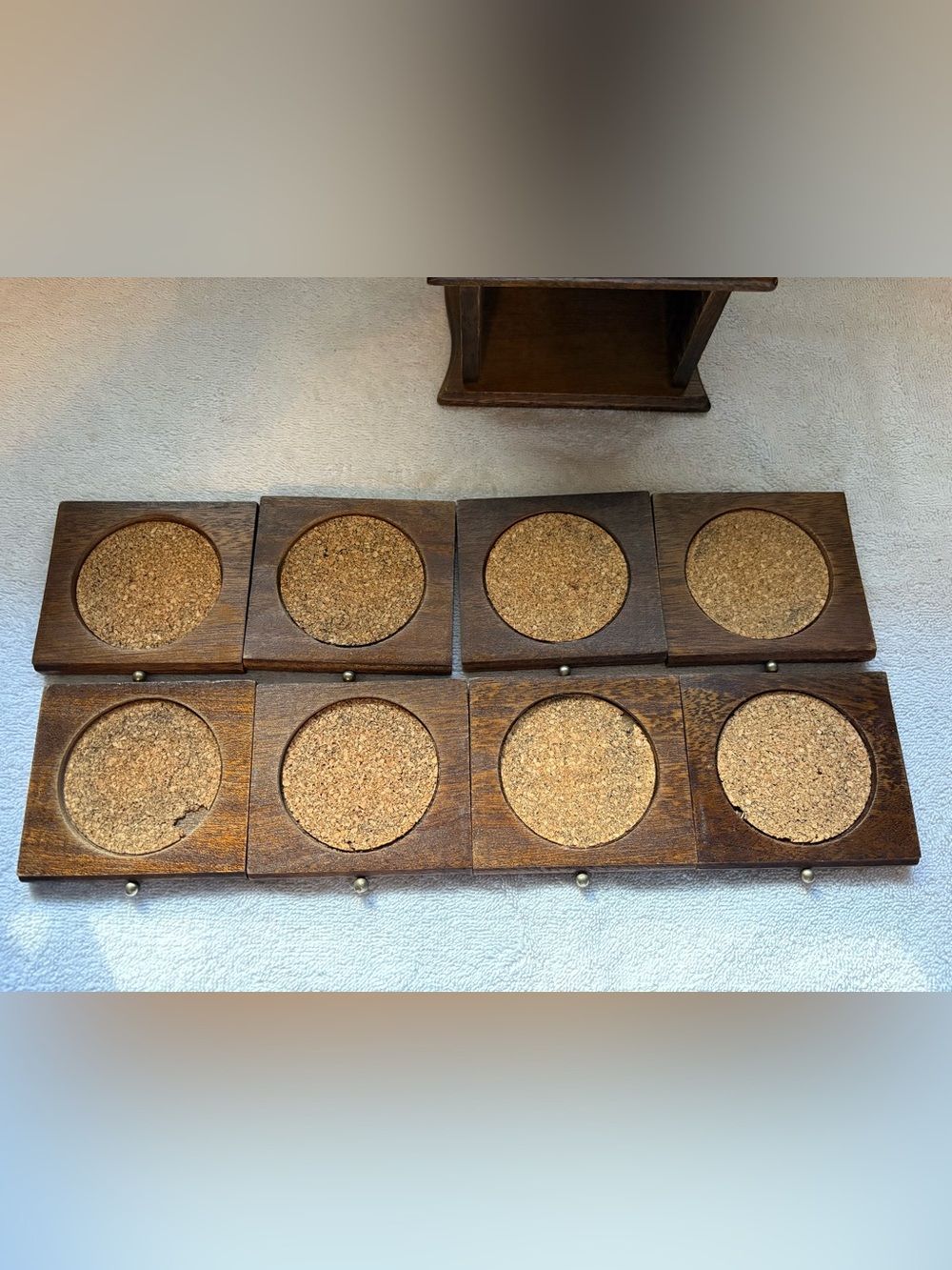 Vintage 1970’s Wooden Drink Coaster Set Of 8 Cork Case W/Handle - Picture 6 of 7